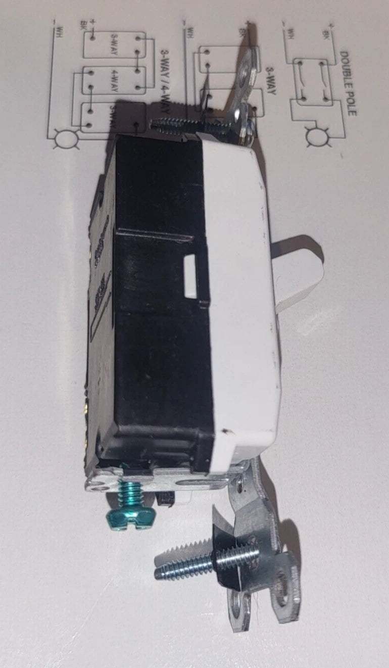 Pass & Seymour CSB20AC1-W Commercial Grade Switch 1 Pole 20 Amp 120/277 Volt