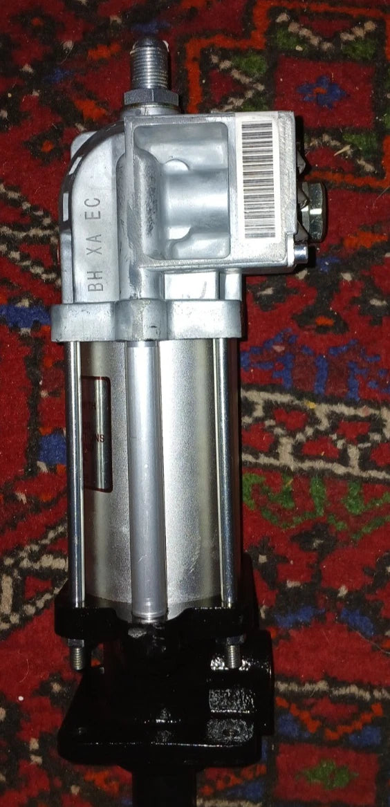 Lincoln Industrial Series 20 Grease Pump - Model 082050
