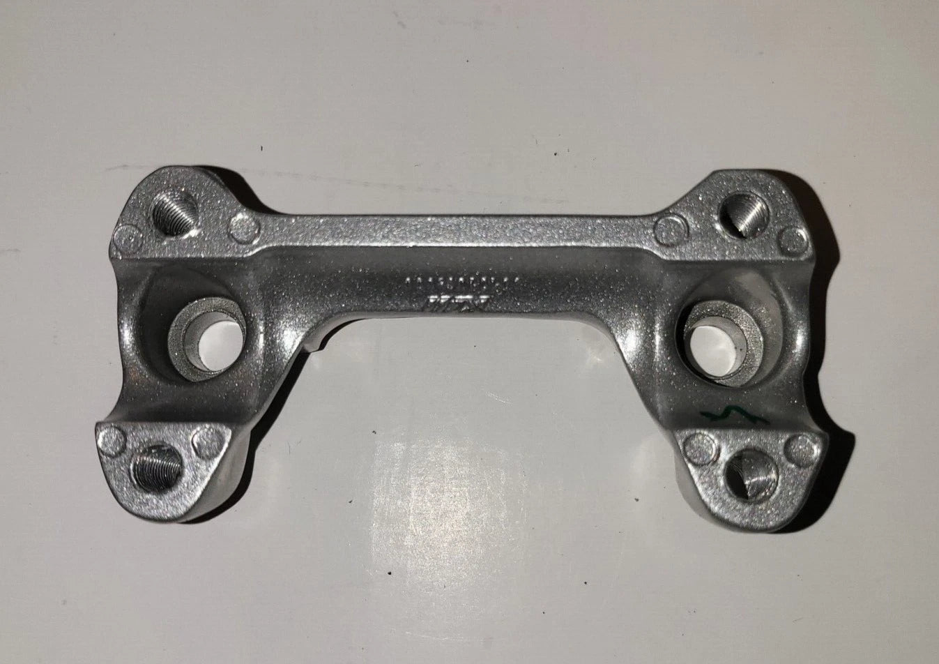 KTM PART Silver Handlebar Holder Plate Compatible KTM Duke 125 200 390 JG151014
