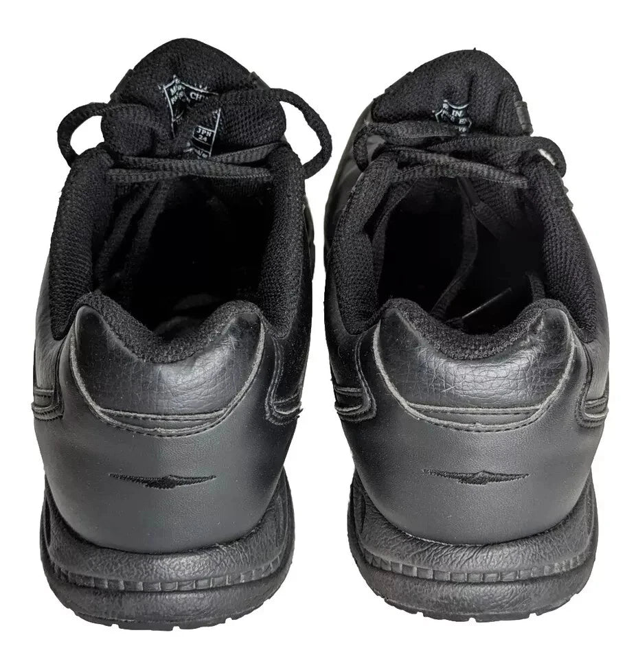 Size US 6.5 - AVIA Black Slip Resistant WOMEN'S ATHLETIC SHOE - AVIA-325WW