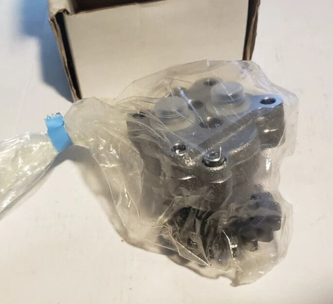 NEW - RICARDO OIL PUMP - W00407881 - 9F1.315.015 AS02 - FREE SHIPPING