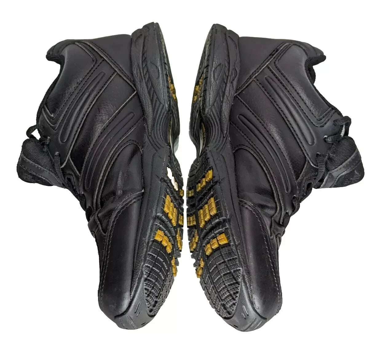 Size US 6.5 - AVIA Black Slip Resistant WOMEN'S ATHLETIC SHOE - AVIA-325WW