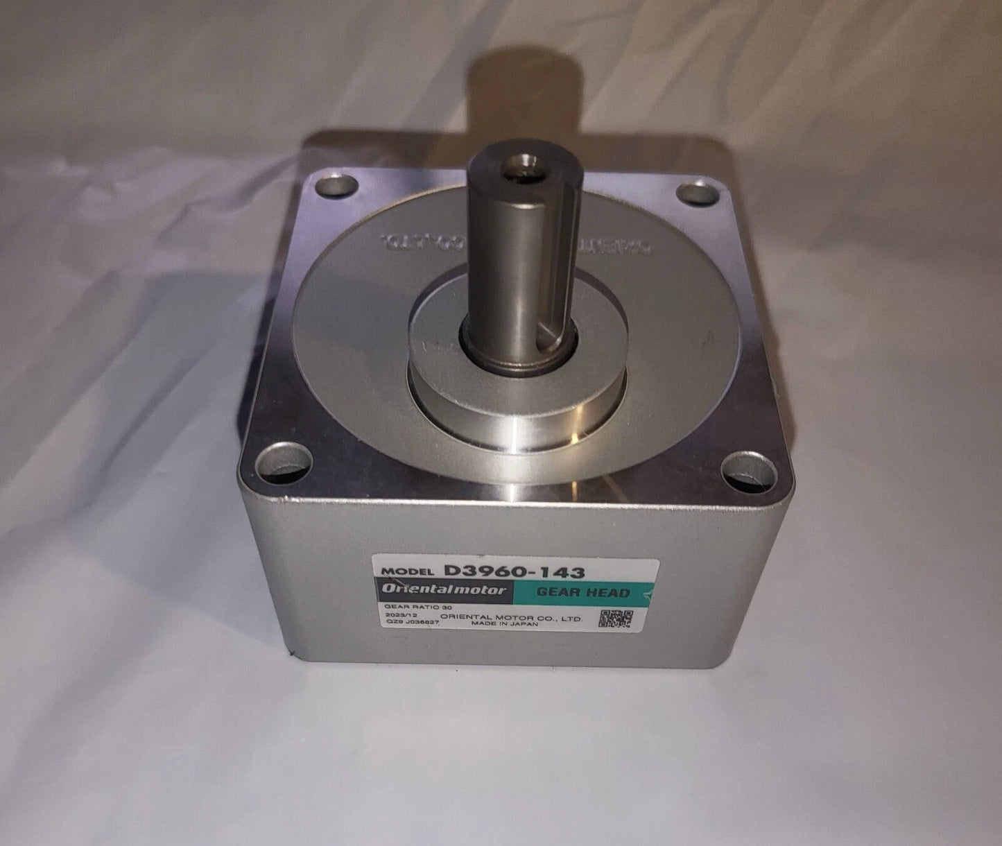 Oriental Motor Gear Head Model: D3961-143 - Gear Ration 30