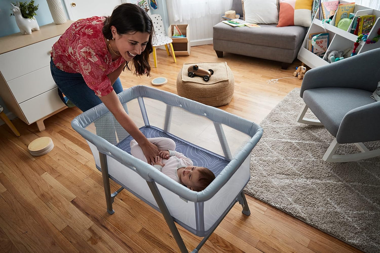 Cosco SleepAway Bassinet, Breathable mesh Sides Provide Increased air Flow and Keep Baby Cooler, Organic Waves