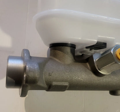 NEW Generic Brake Master Cylinder Number DP02F * Free Shipping *