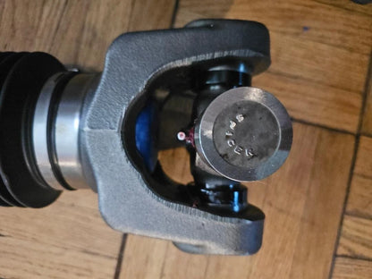 GENUINE SPICER C90-3-19 REAR DRIVE SHAFT SLIP YOKE MT1-7